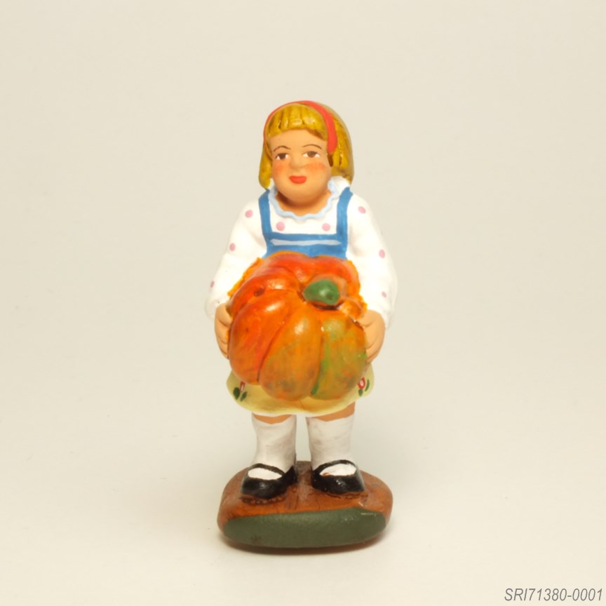 カボチャを持つ少女 - サントン人形 7cm